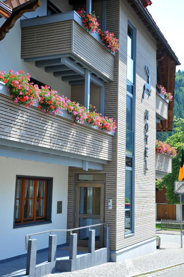 Hotel Gasthaus Zum Hirschen Simonswald Exterior photo